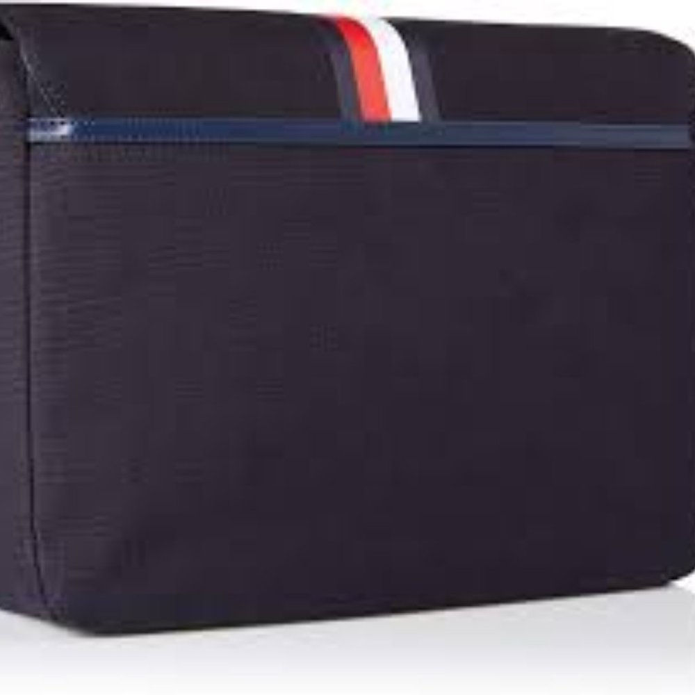 NWT! Tommy Hilfiger Harrison Messenger Bag - Picture 4 of 5